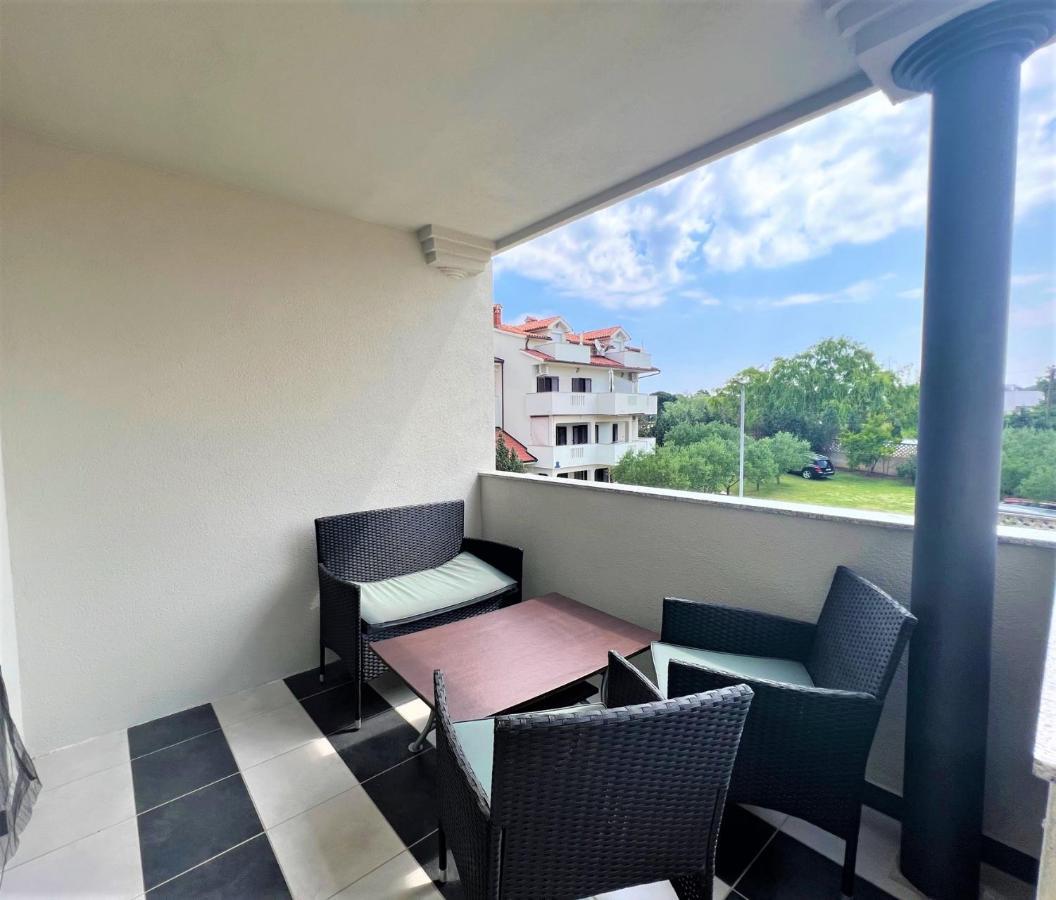 Apartments Melek เมดูลิน ภายนอก รูปภาพ