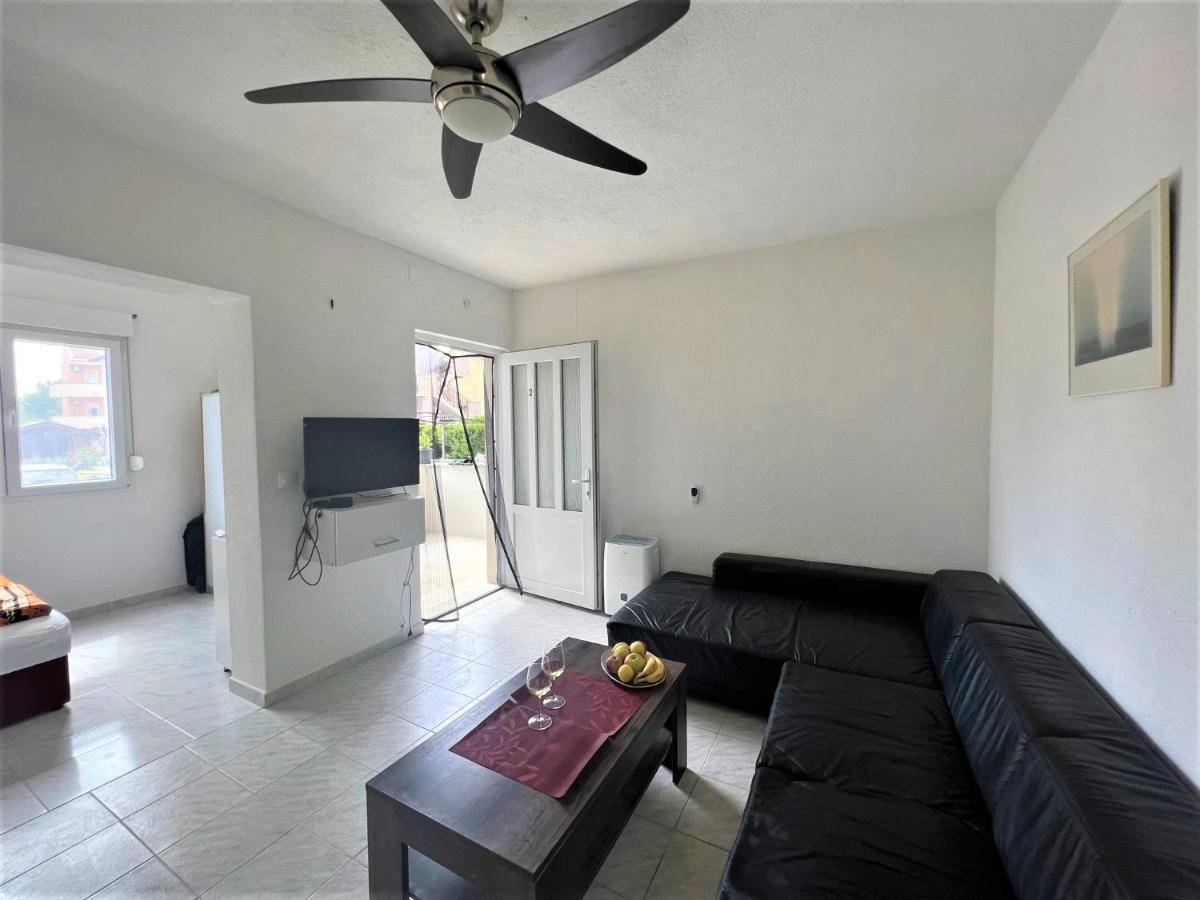 Apartments Melek เมดูลิน ภายนอก รูปภาพ