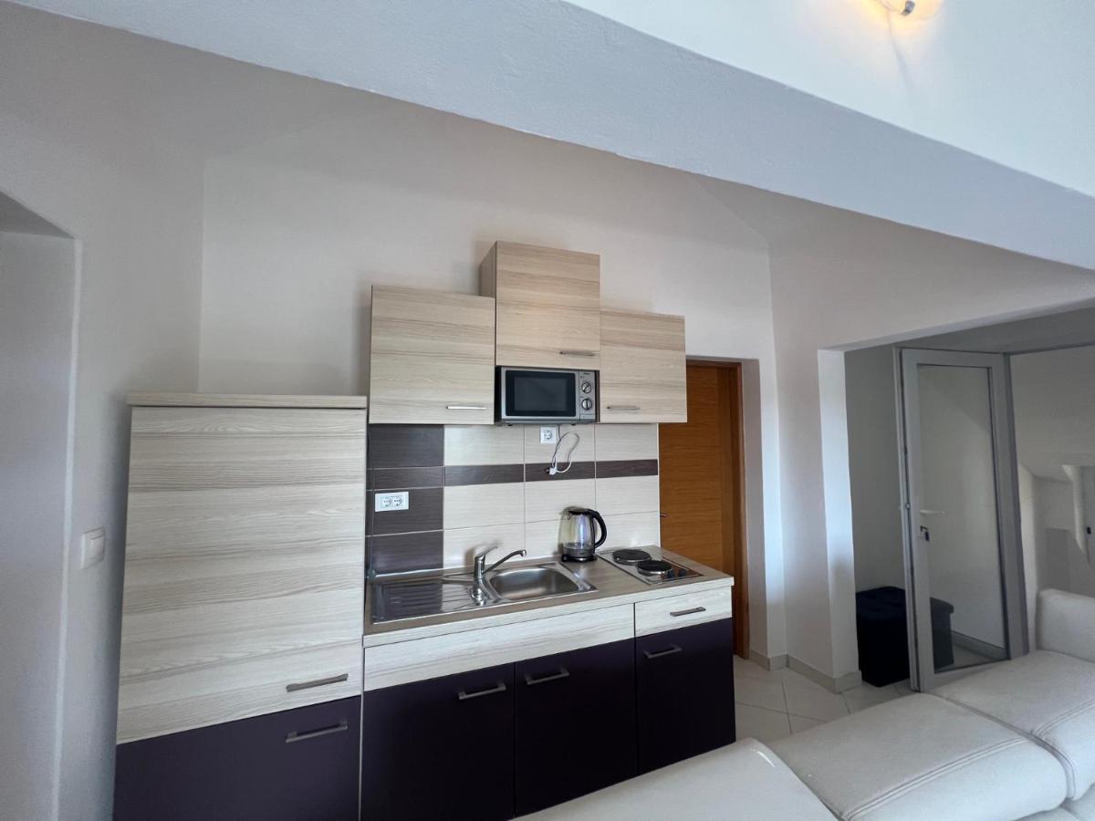 Apartments Melek เมดูลิน ภายนอก รูปภาพ