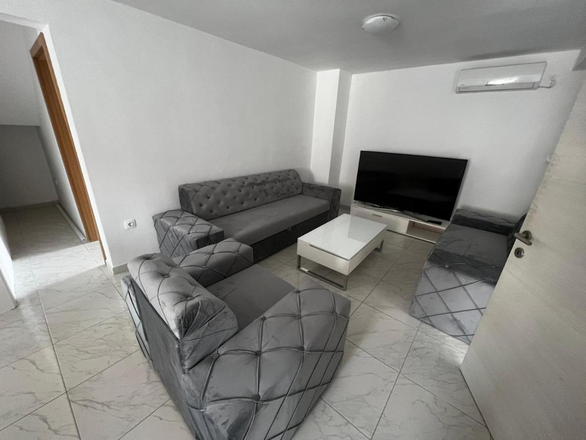 Apartments Melek เมดูลิน ภายนอก รูปภาพ